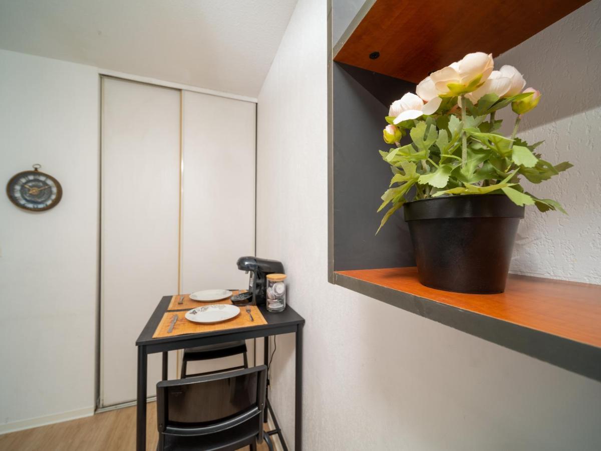 Appartement Tout Equipe A 5 Min De La Gare St Charles Marseille Exterior photo